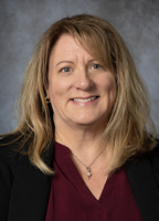 Karen Fetterold headshot.